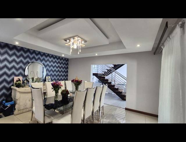 6 BEDROOM HOUSE FOR SALE IN MIDLANDS ESTATE